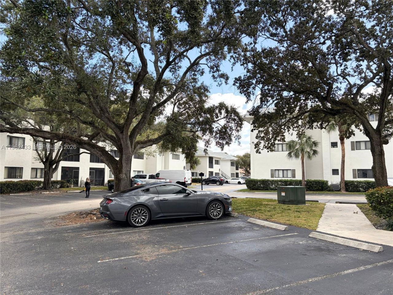 2445 SW 18th Ter, Unit 915, Fort Lauderdale, FL 33315 Photo