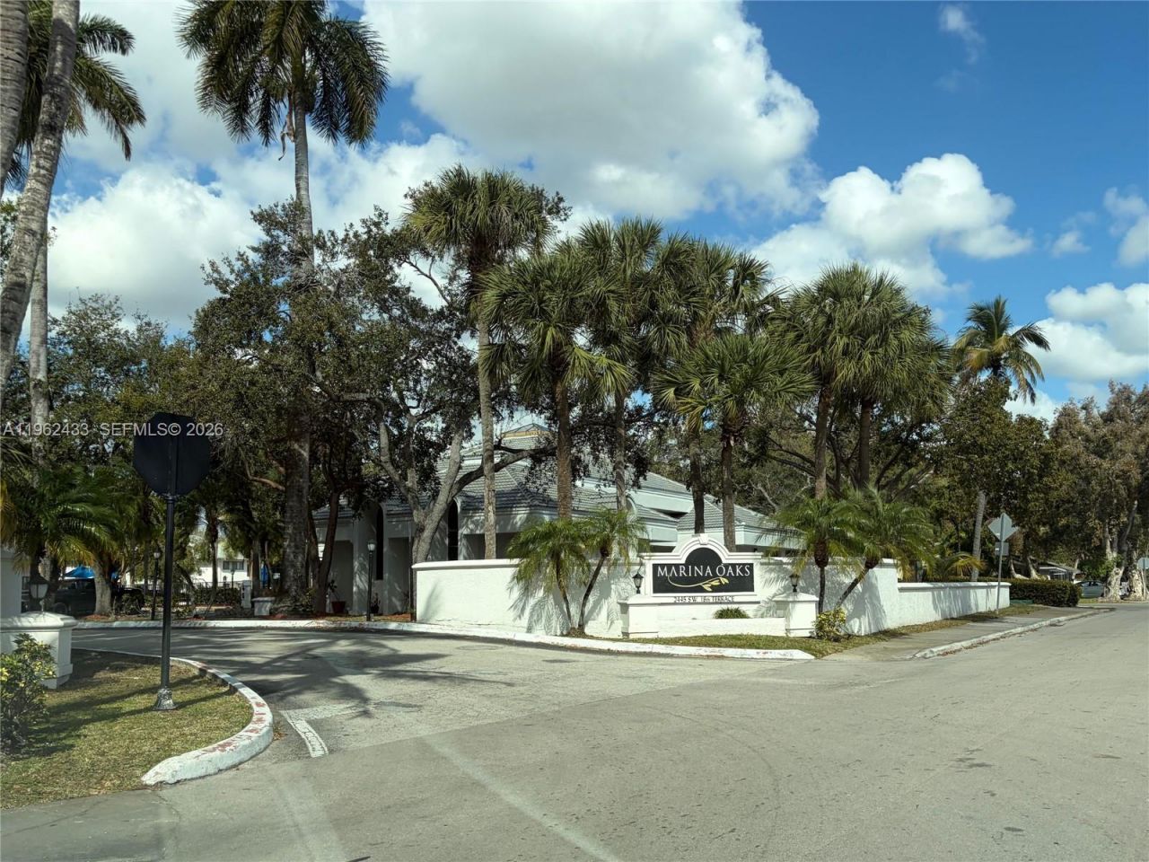 2445 SW 18th Ter, Unit 915, Fort Lauderdale, FL 33315 Photo