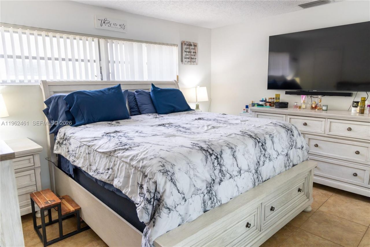 9161 NW 26th Pl, Sunrise, FL 33322 Photo