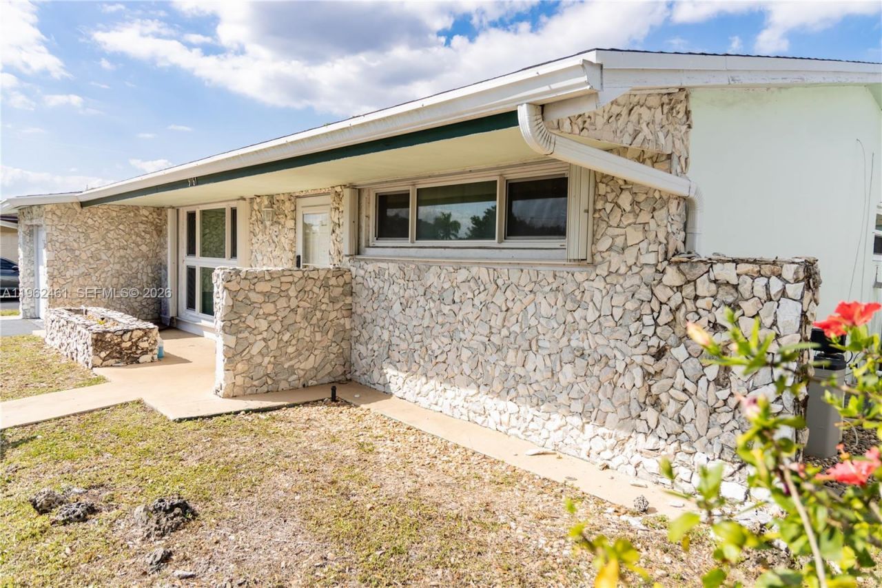 9161 NW 26th Pl, Sunrise, FL 33322 Photo