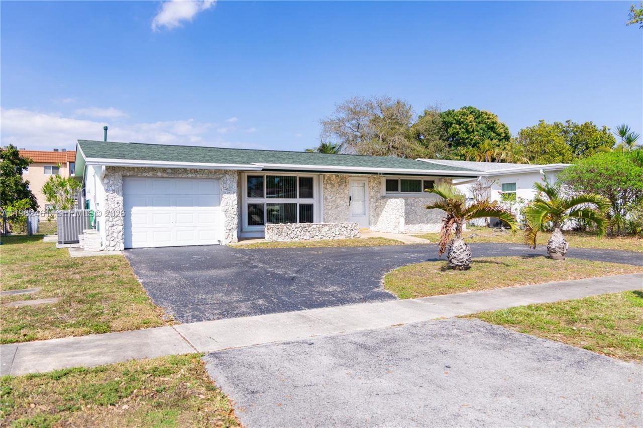 9161 NW 26th Pl, Sunrise, FL 33322 Photo