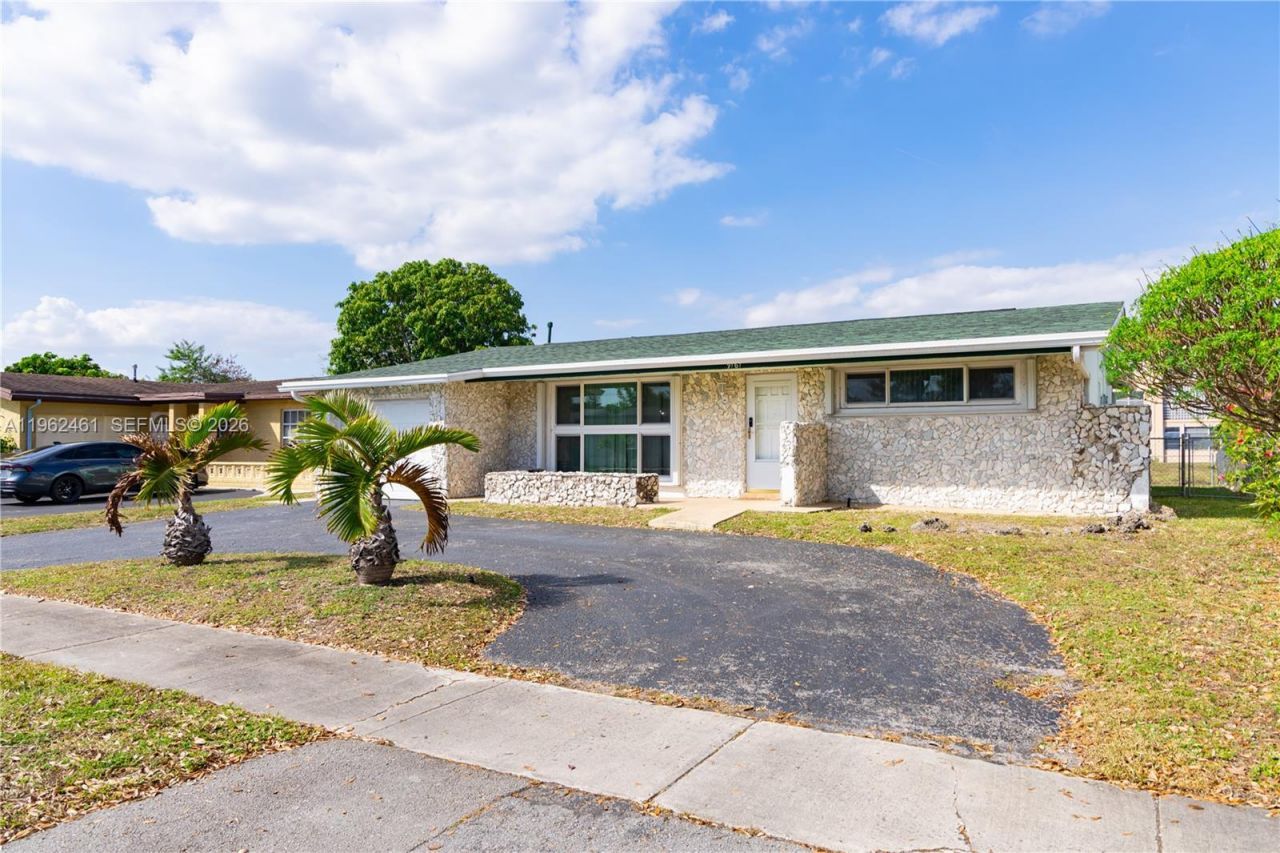 9161 NW 26th Pl, Sunrise, FL 33322 Photo