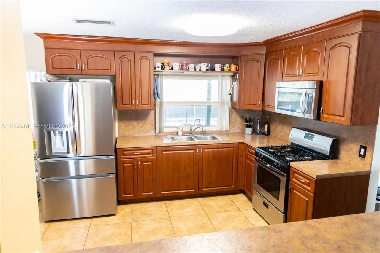 9161 NW 26th Pl, Sunrise, FL 33322 Photo