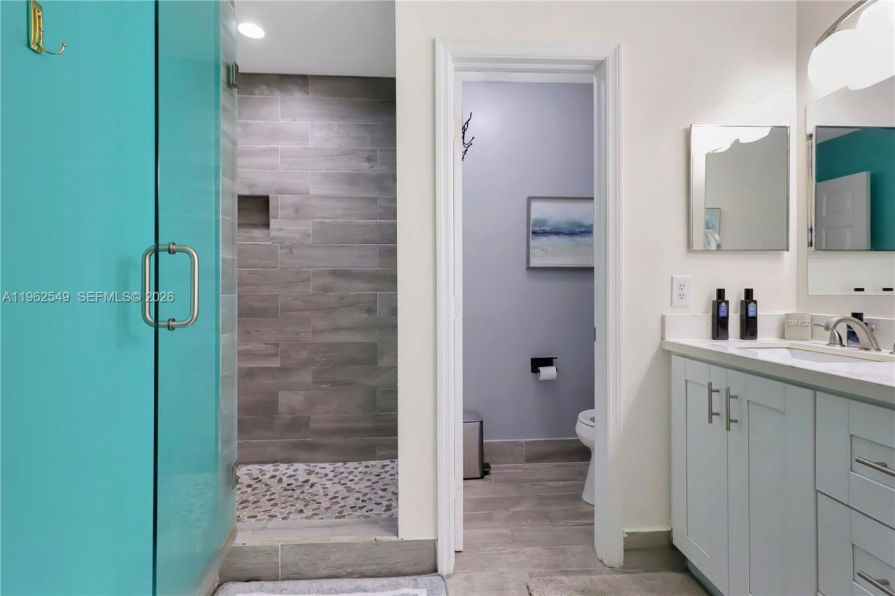 8931 SW 208th Ter, Cutler Bay, FL 33189 Photo