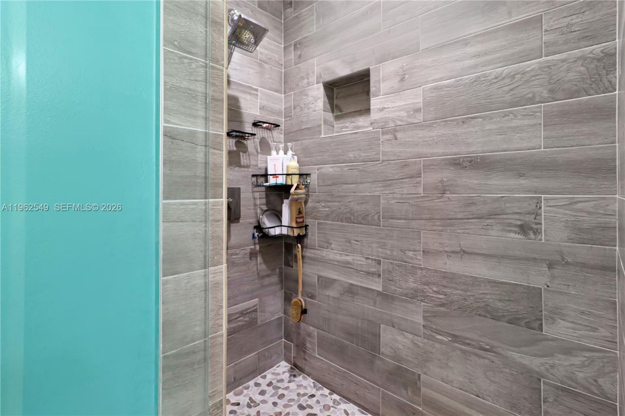 8931 SW 208th Ter, Cutler Bay, FL 33189 Photo