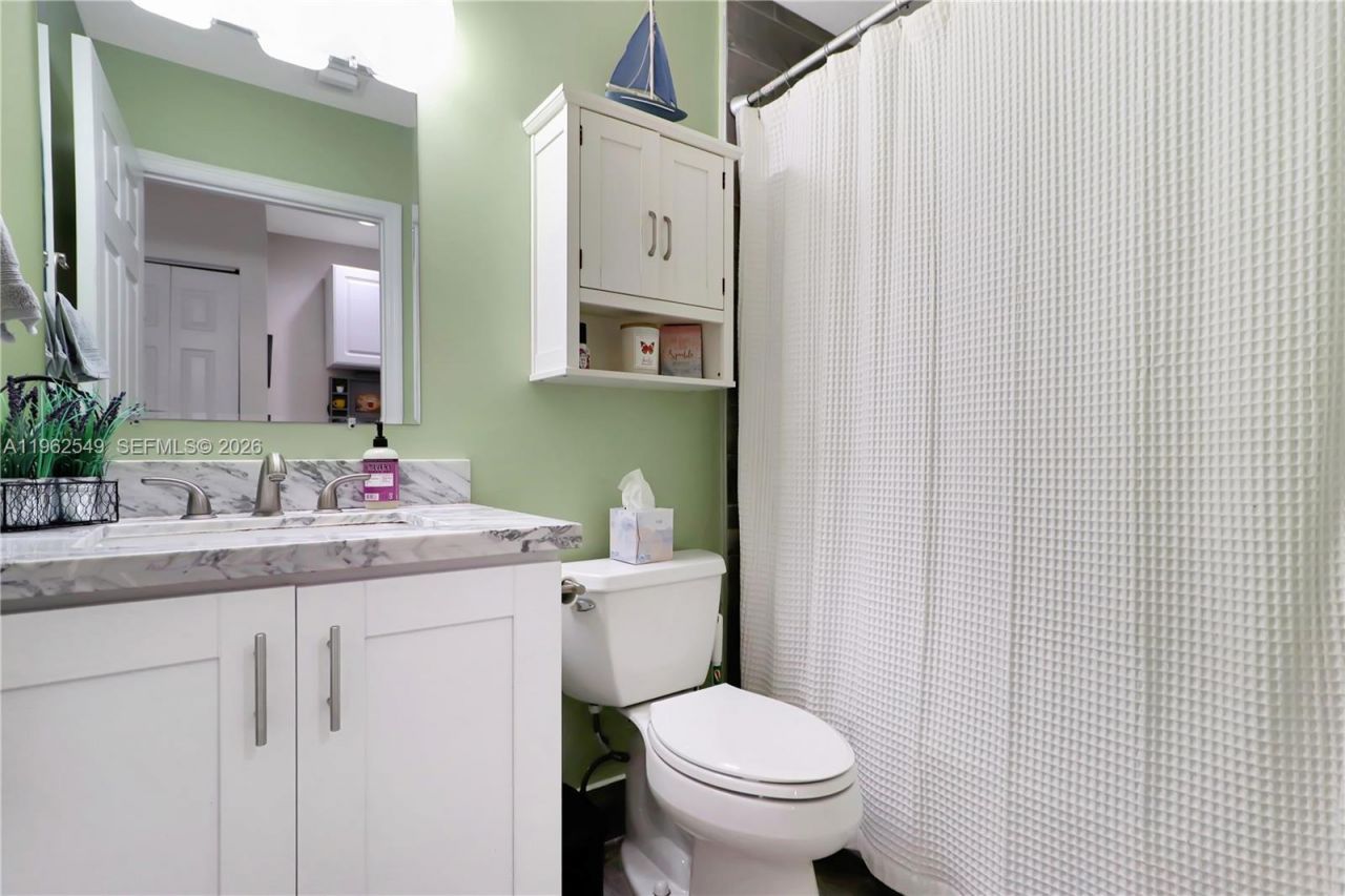 8931 SW 208th Ter, Cutler Bay, FL 33189 Photo