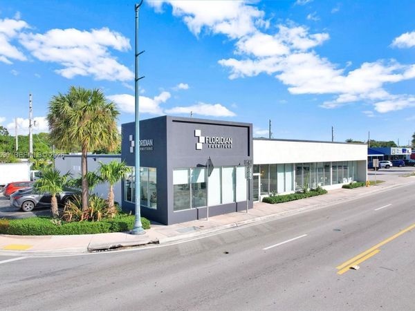 4797 SW 8th St, Miami, FL 33134