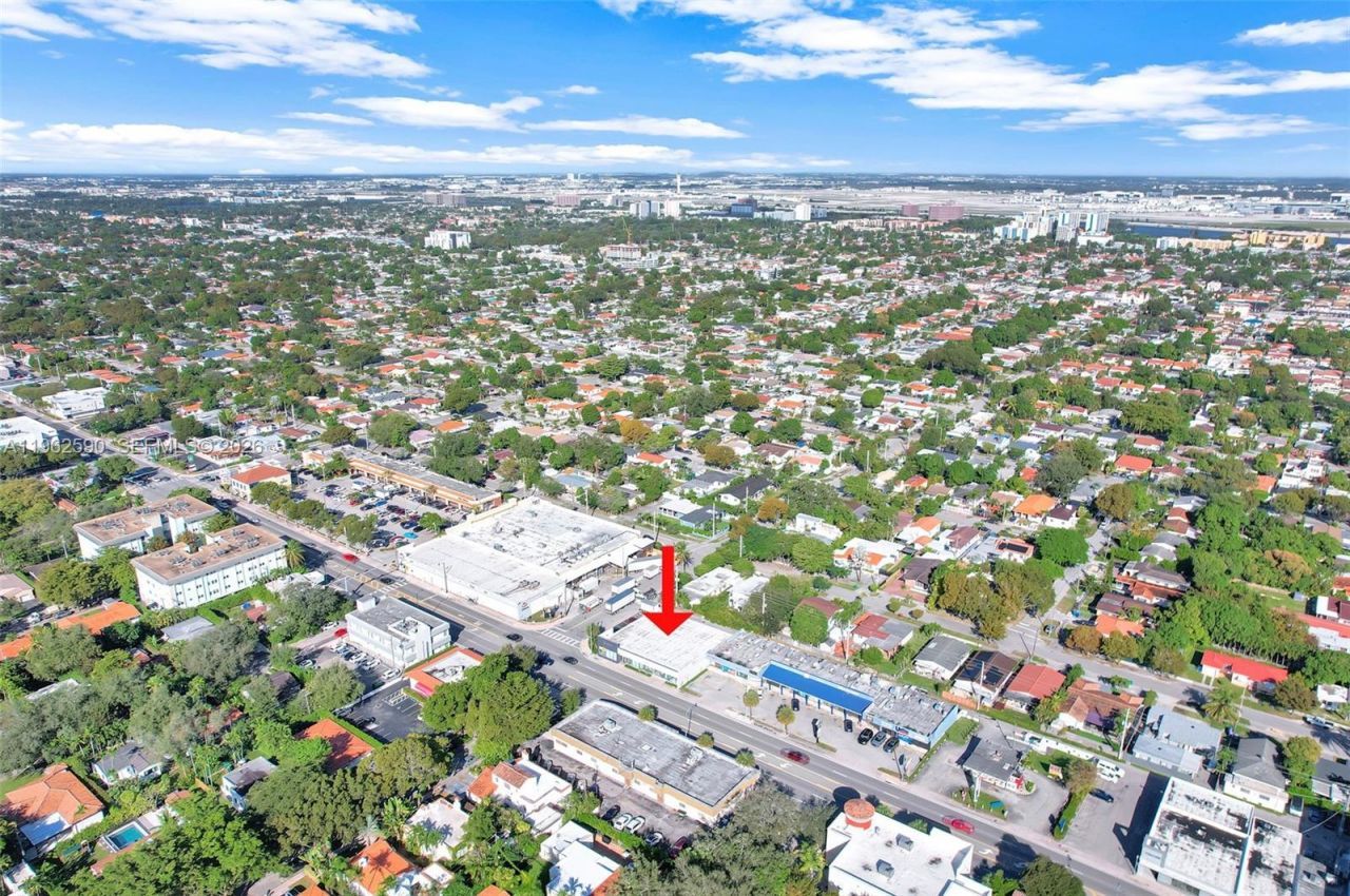 4797 SW 8th St, Miami, FL 33134 Photo