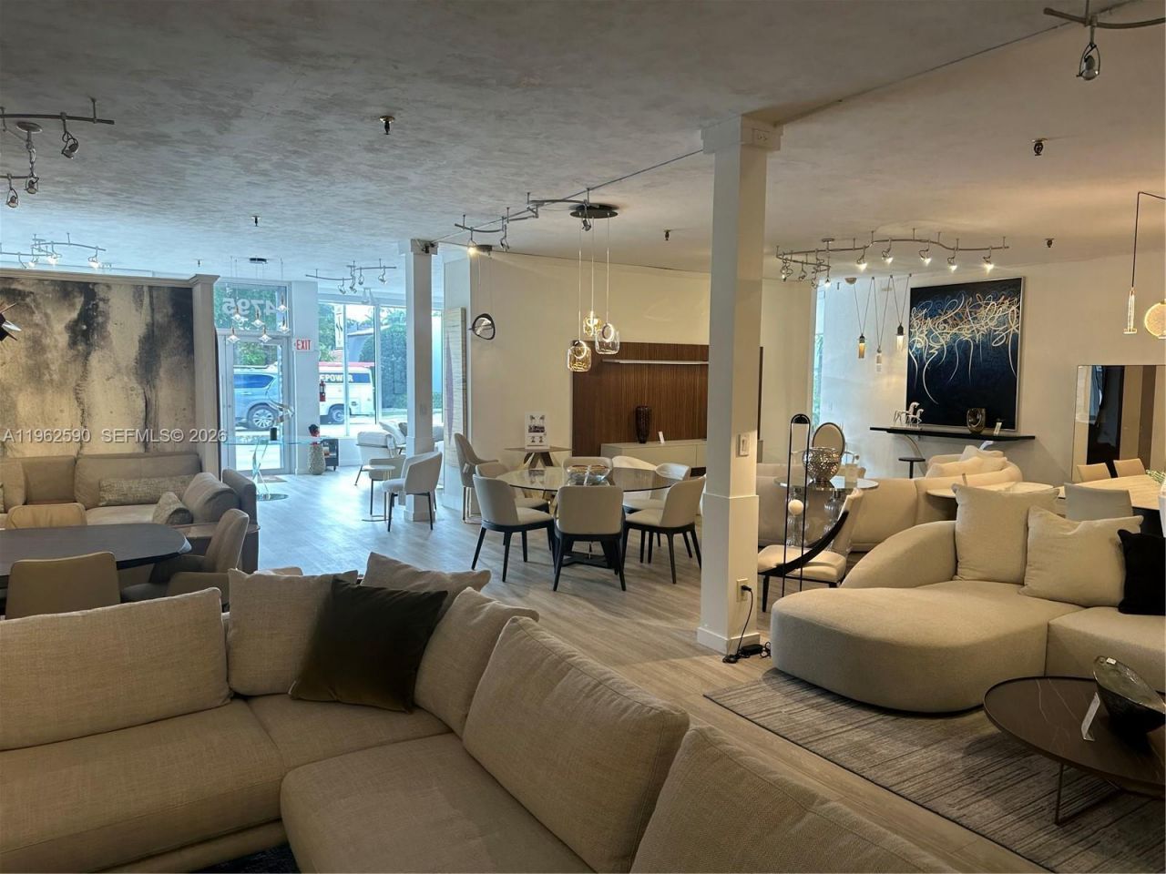 4797 SW 8th St, Miami, FL 33134 Photo