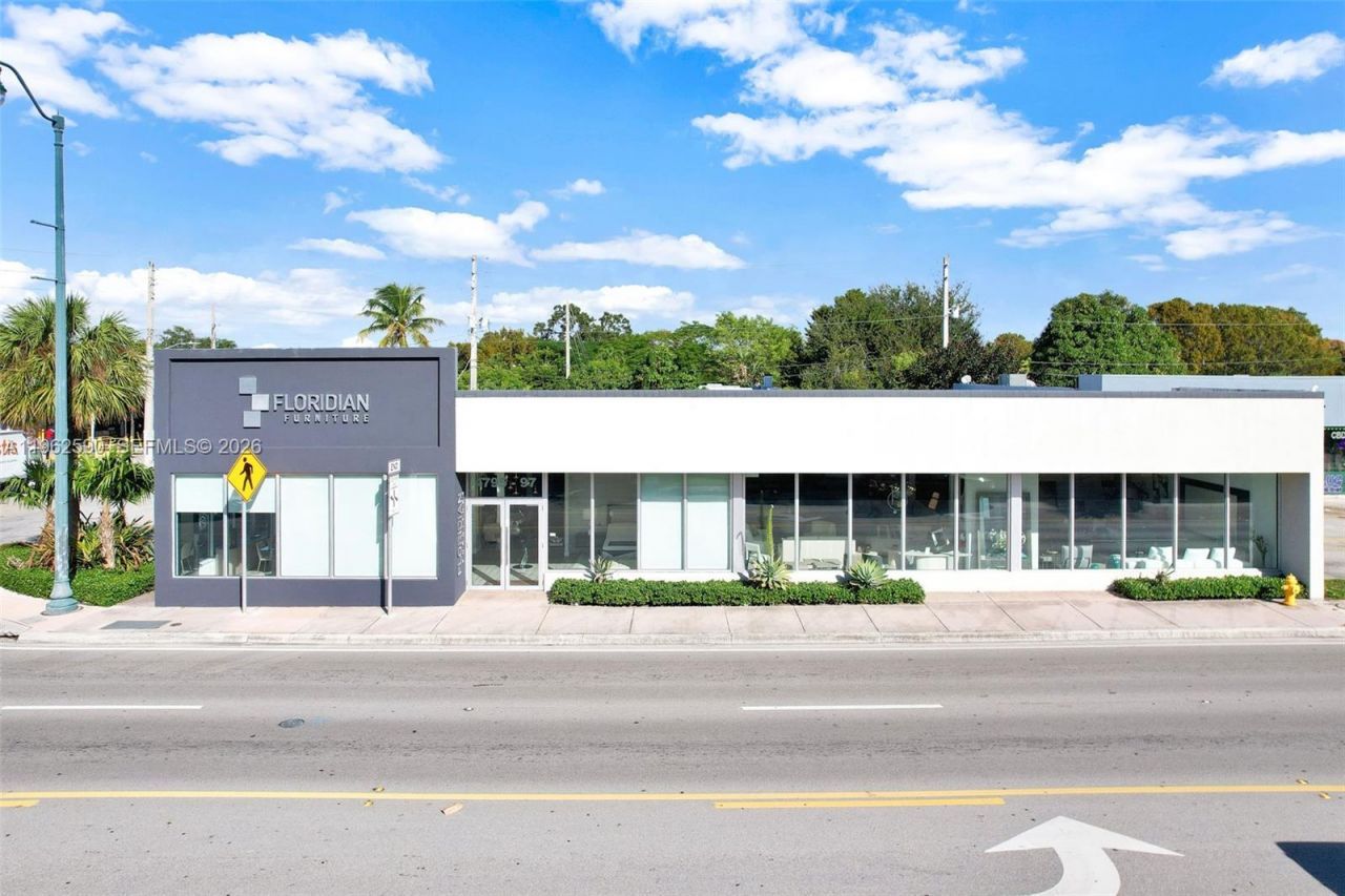 4797 SW 8th St, Miami, FL 33134 Photo