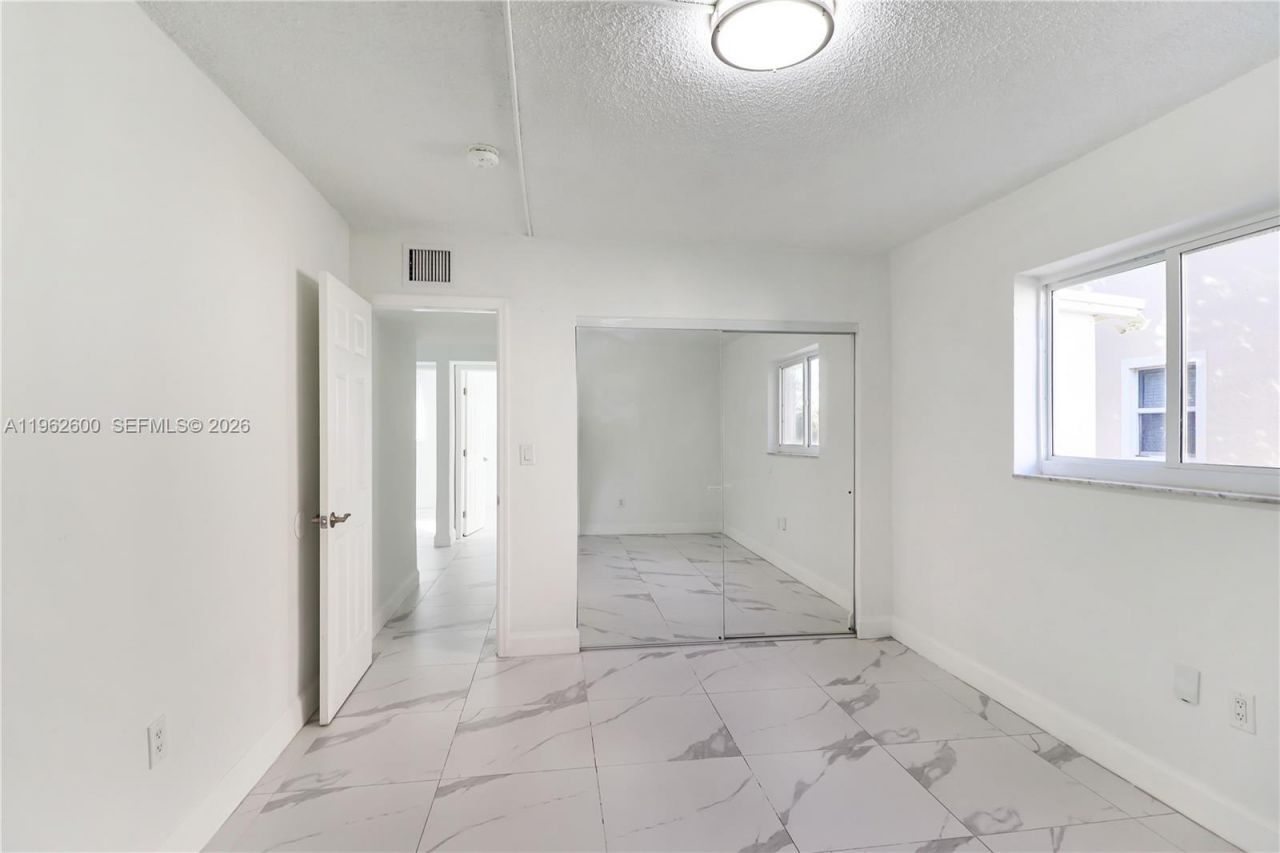 3601 SW 2nd St, Unit 3601, Miami, FL 33135 Photo