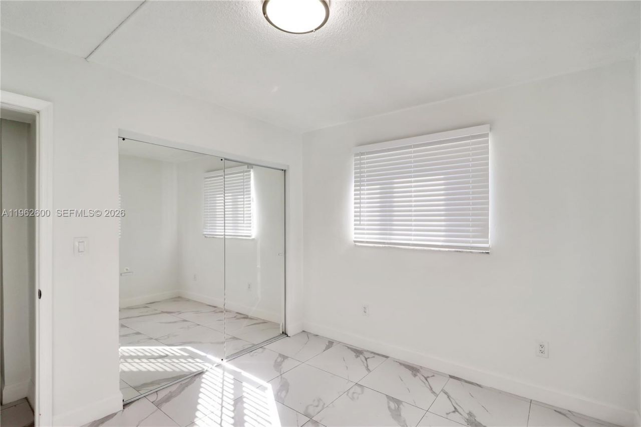 3601 SW 2nd St, Unit 3601, Miami, FL 33135 Photo