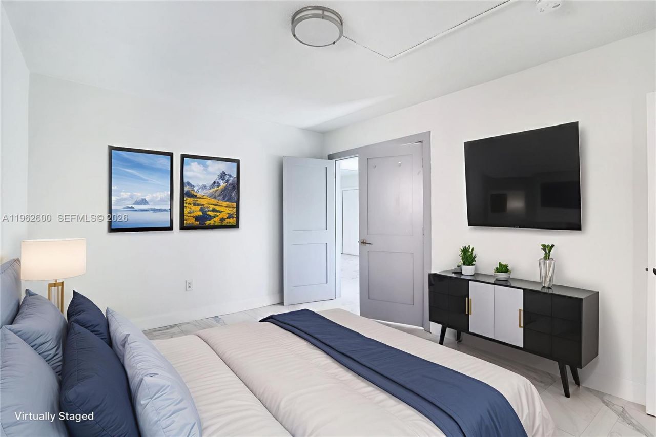 3601 SW 2nd St, Unit 3601, Miami, FL 33135 Photo