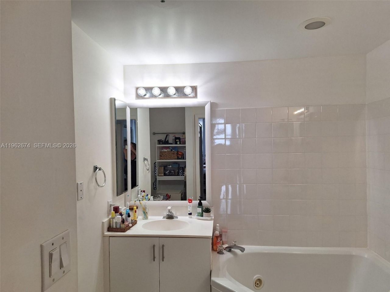 9725 NW 52nd St , Unit 408, Doral, FL 33178 Photo