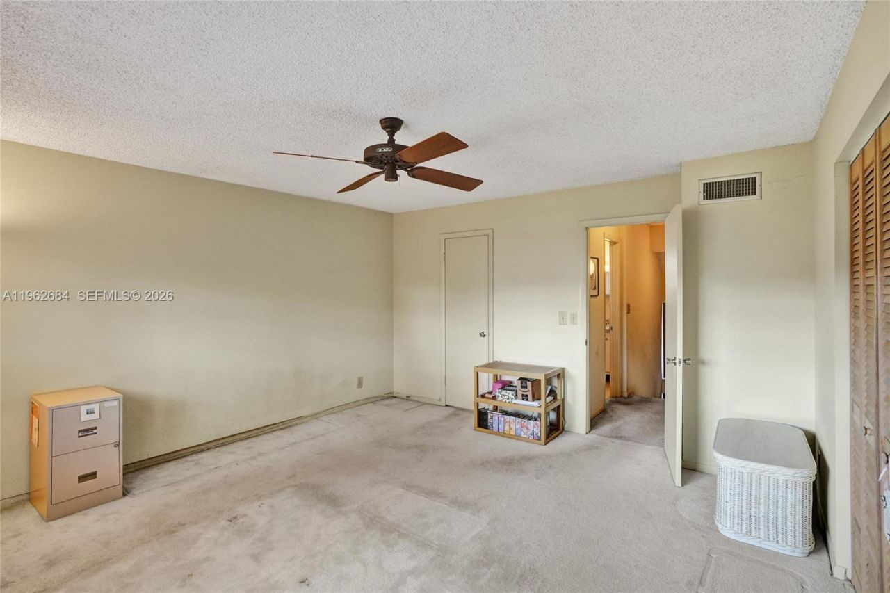 10960 SW 70th Ter, Miami, FL 33173 Photo