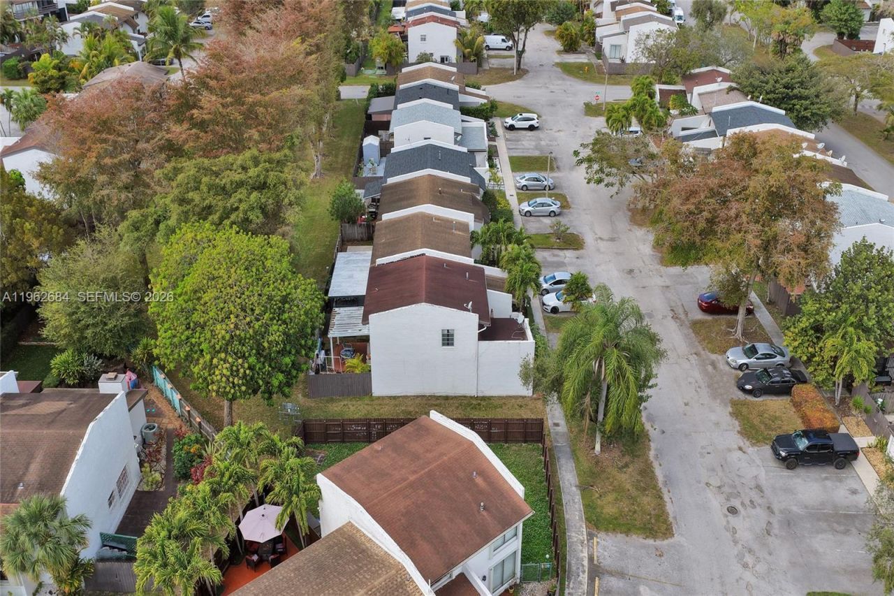 10960 SW 70th Ter, Miami, FL 33173 Photo