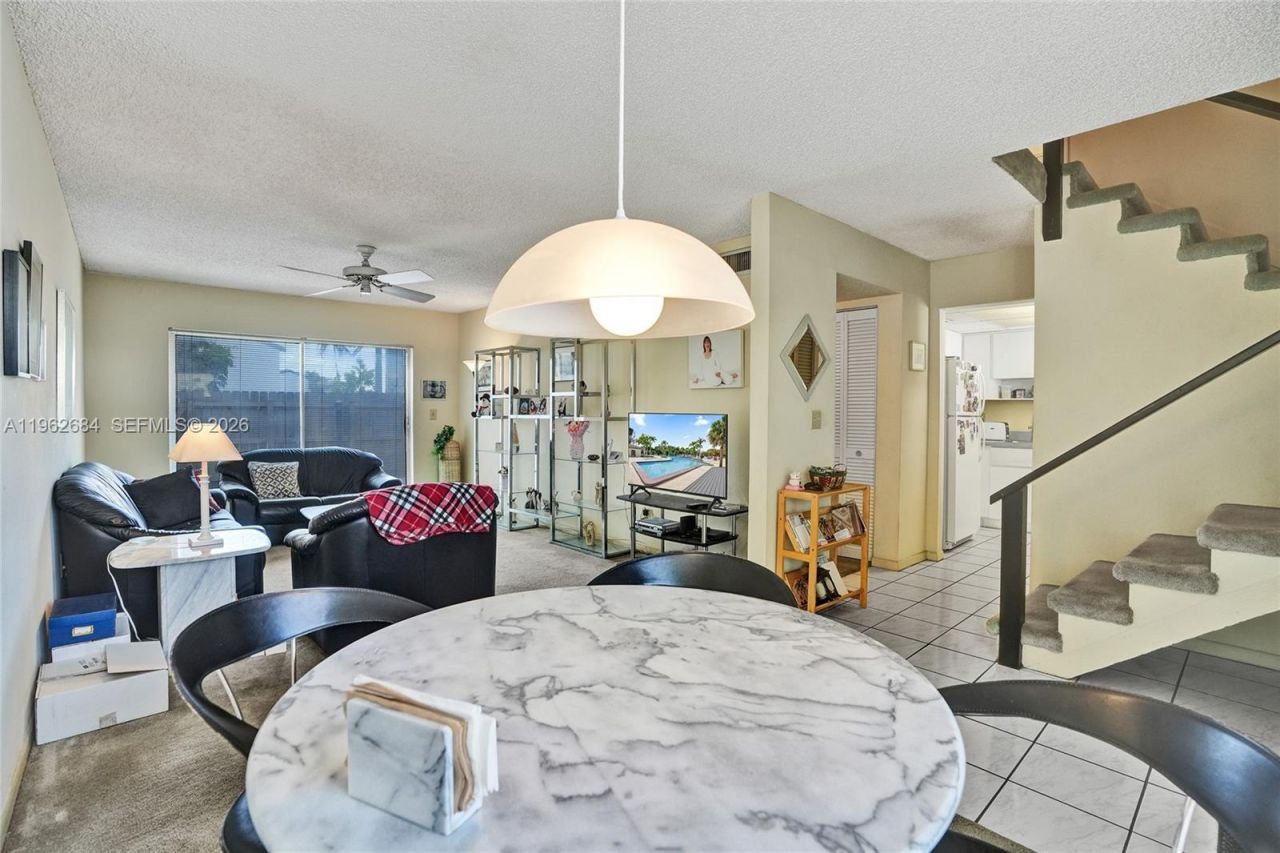 10960 SW 70th Ter, Miami, FL 33173 Photo