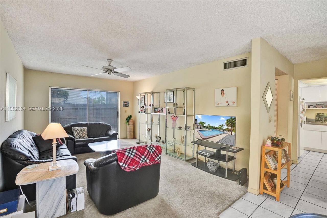 10960 SW 70th Ter, Miami, FL 33173 Photo