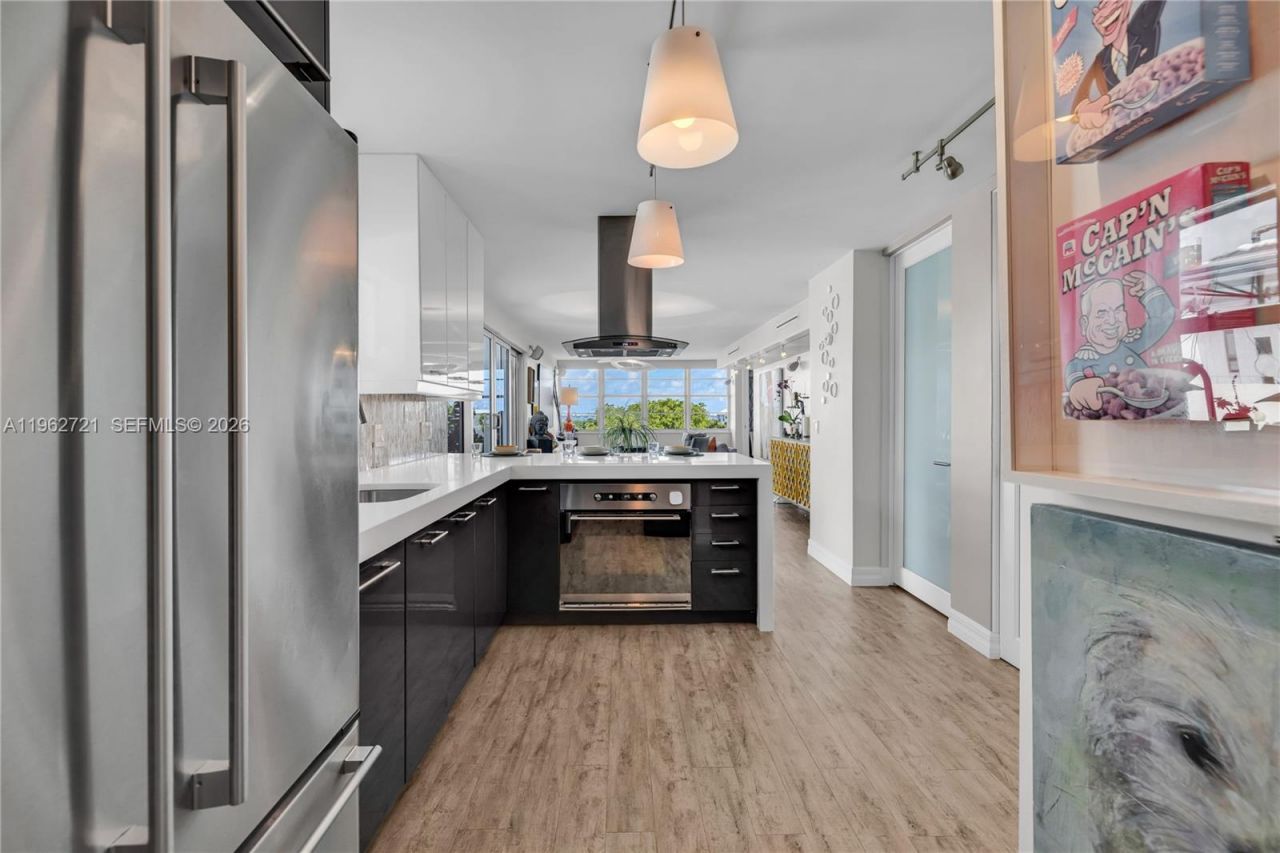 680 NE 64th St, Unit APH3, Miami, FL 33138 Photo