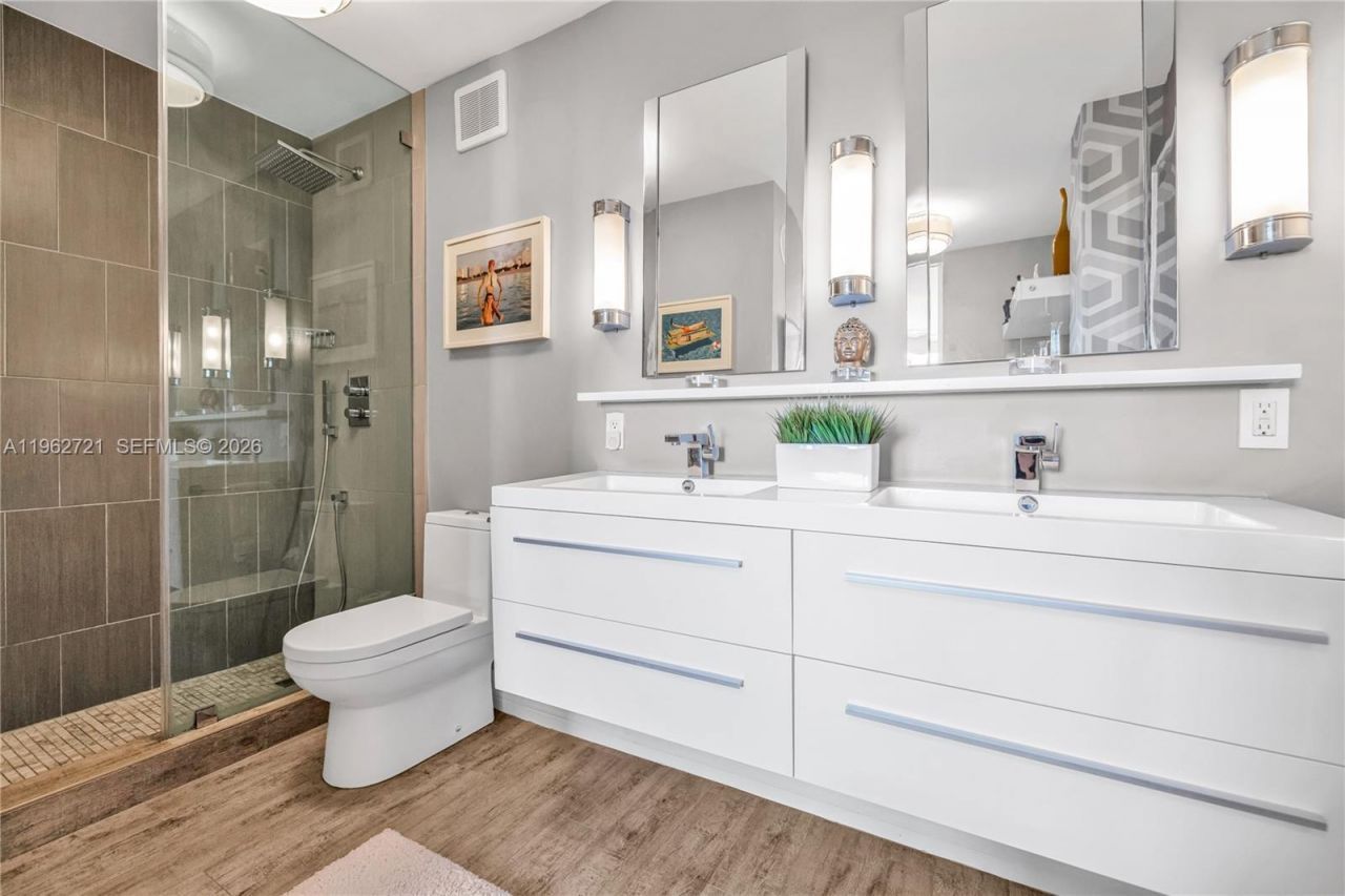 680 NE 64th St, Unit APH3, Miami, FL 33138 Photo