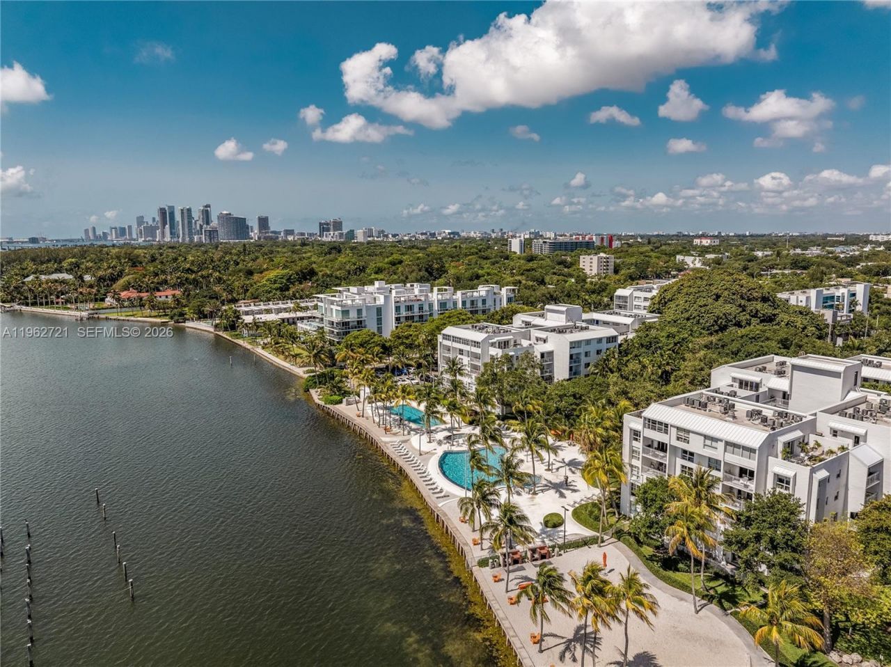 680 NE 64th St, Unit APH3, Miami, FL 33138 Photo