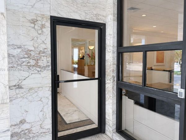 5700 Collins Ave, Unit CU-1, Miami Beach, FL 33140