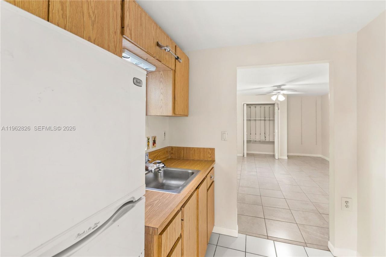 6365 SW 33rd St, Miami, FL 33155 Photo