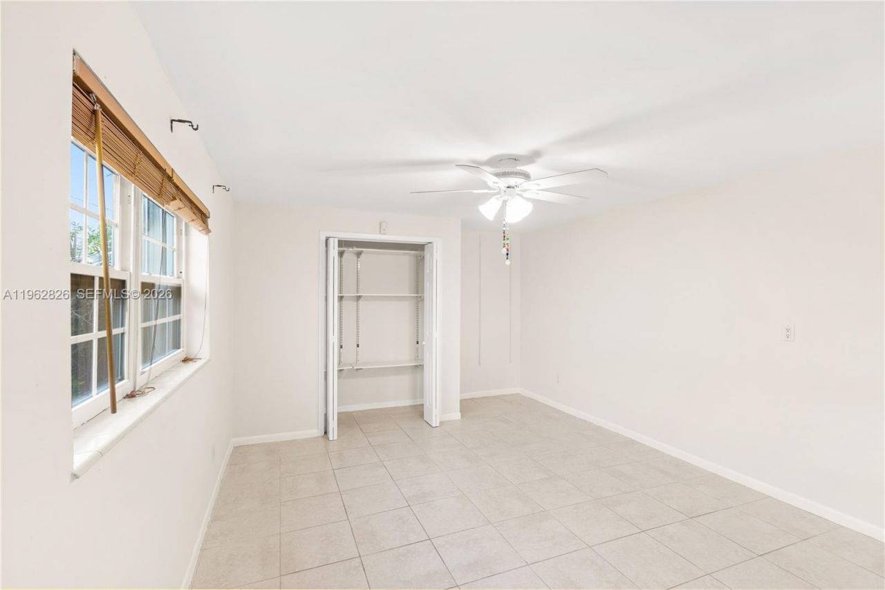 6365 SW 33rd St, Miami, FL 33155 Photo