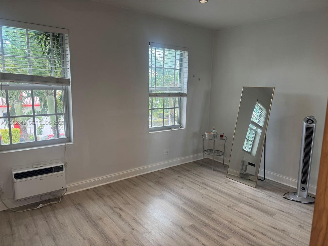 637 12th St, Unit 6, Miami Beach, FL 33139 Photo