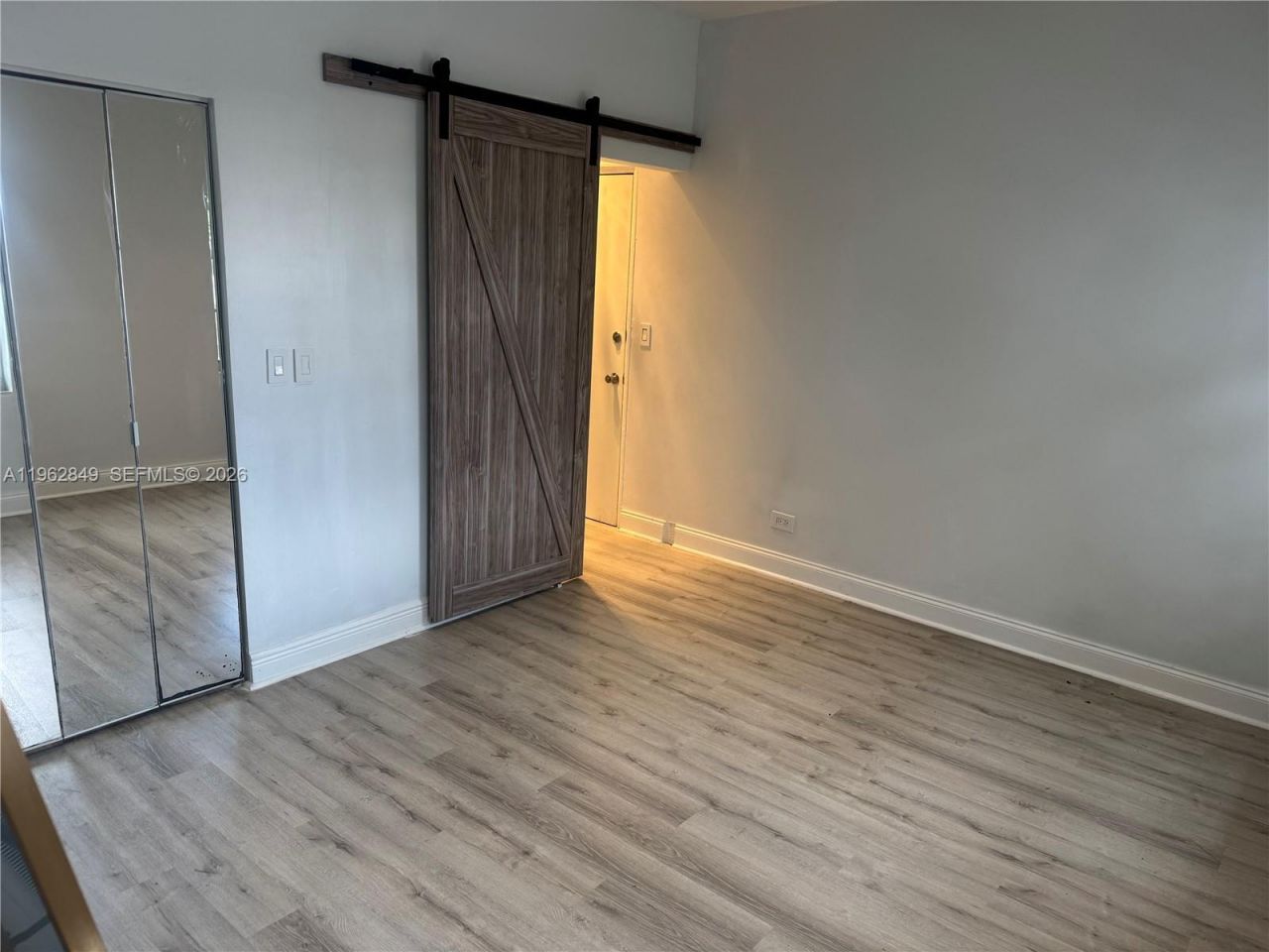 637 12th St, Unit 6, Miami Beach, FL 33139 Photo