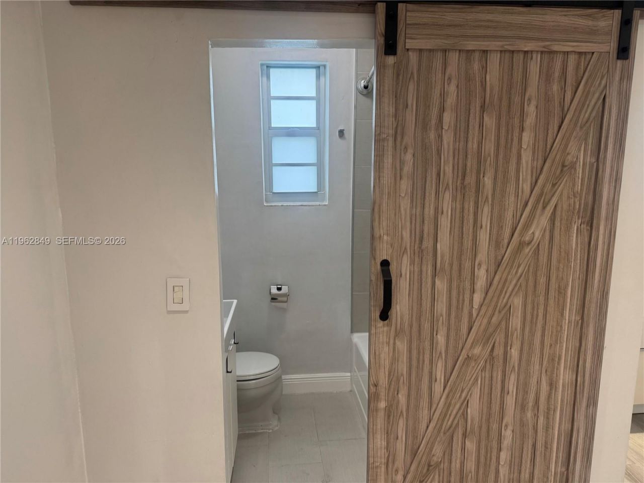 637 12th St, Unit 6, Miami Beach, FL 33139 Photo