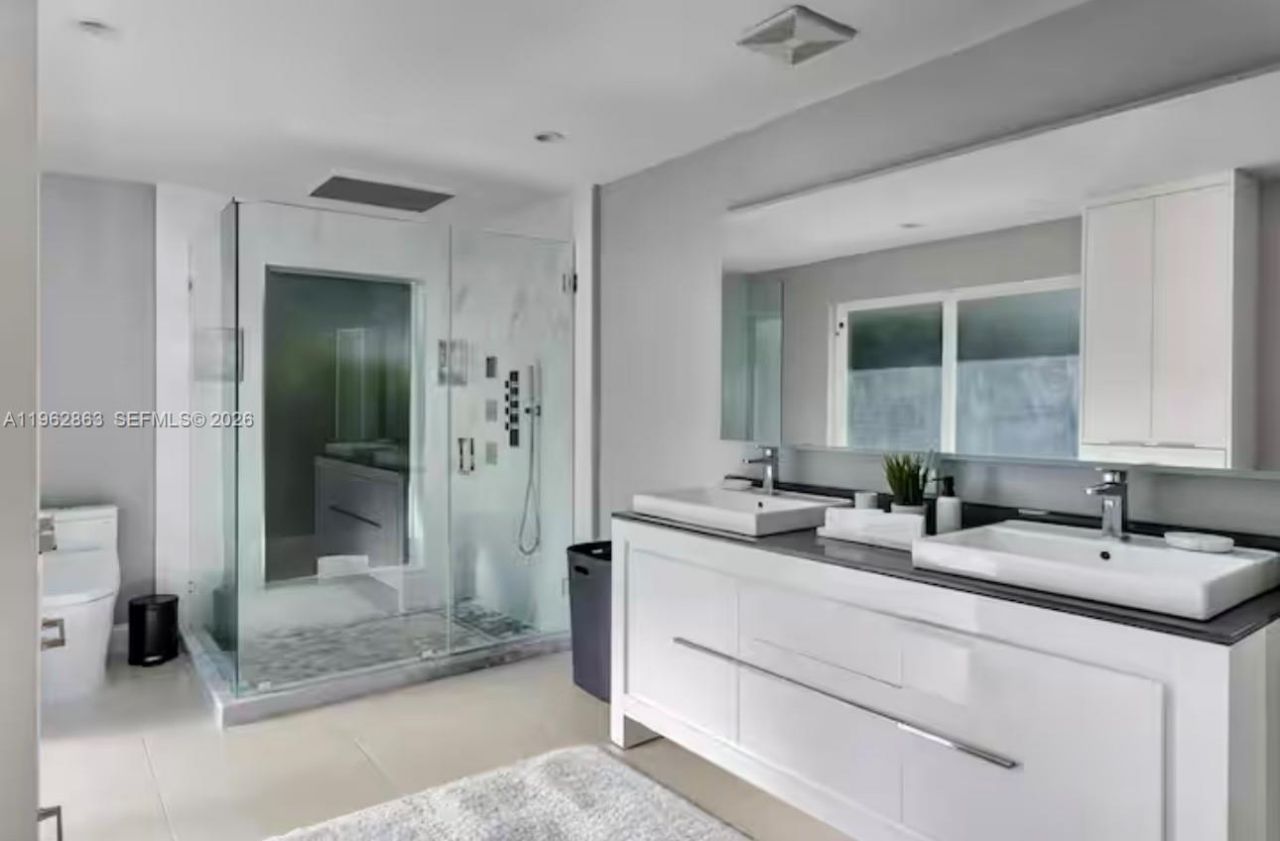 1019 NE 115th St , Unit 1019, Biscayne Park, FL 33161 Photo