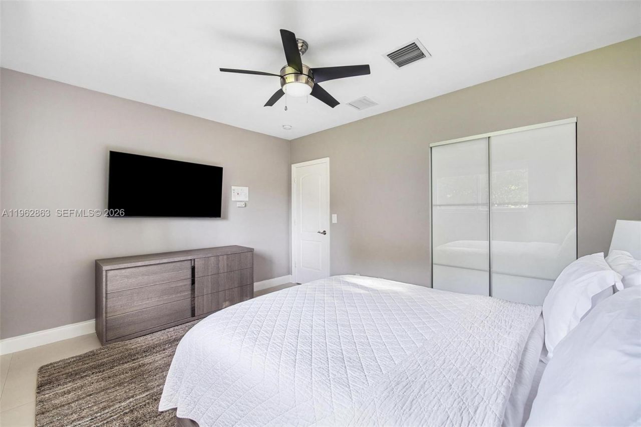 1019 NE 115th St , Unit 1019, Biscayne Park, FL 33161 Photo