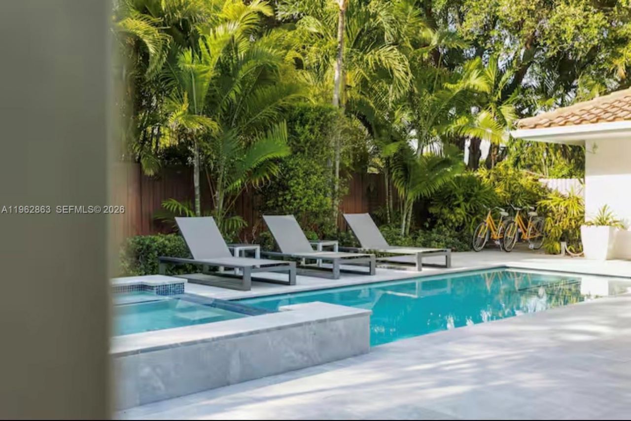 1019 NE 115th St , Unit 1019, Biscayne Park, FL 33161 Photo