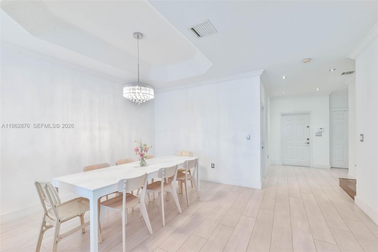 11227 NW 73rd Ter , Doral, FL 33178 Photo