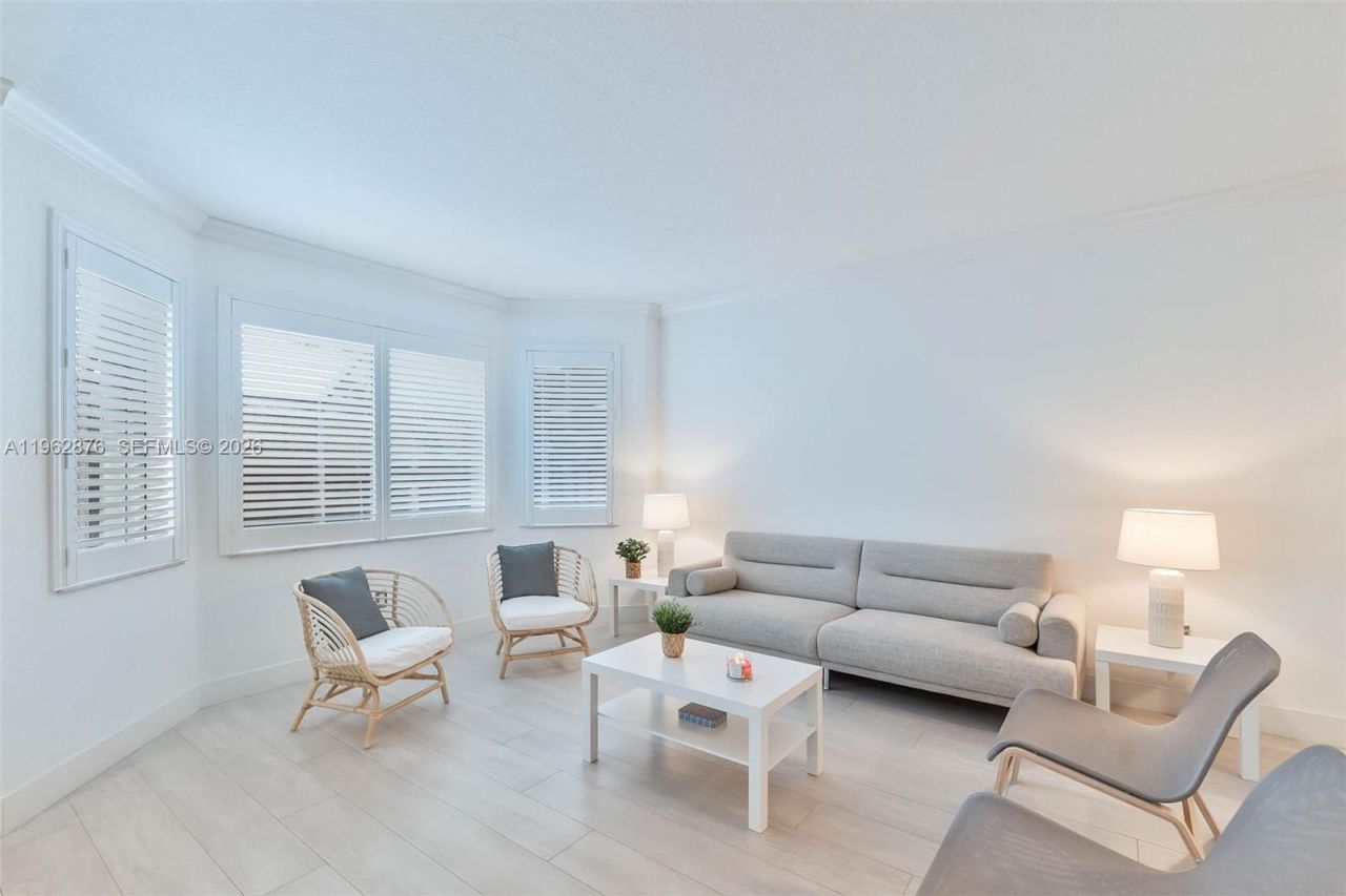 11227 NW 73rd Ter , Doral, FL 33178 Photo