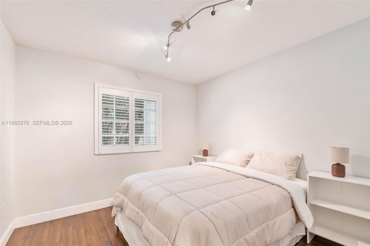 11227 NW 73rd Ter , Doral, FL 33178 Photo