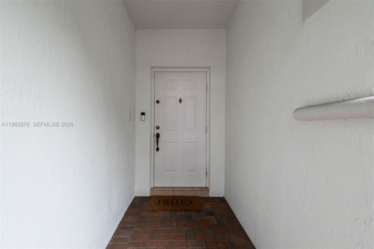 11227 NW 73rd Ter , Doral, FL 33178 Photo