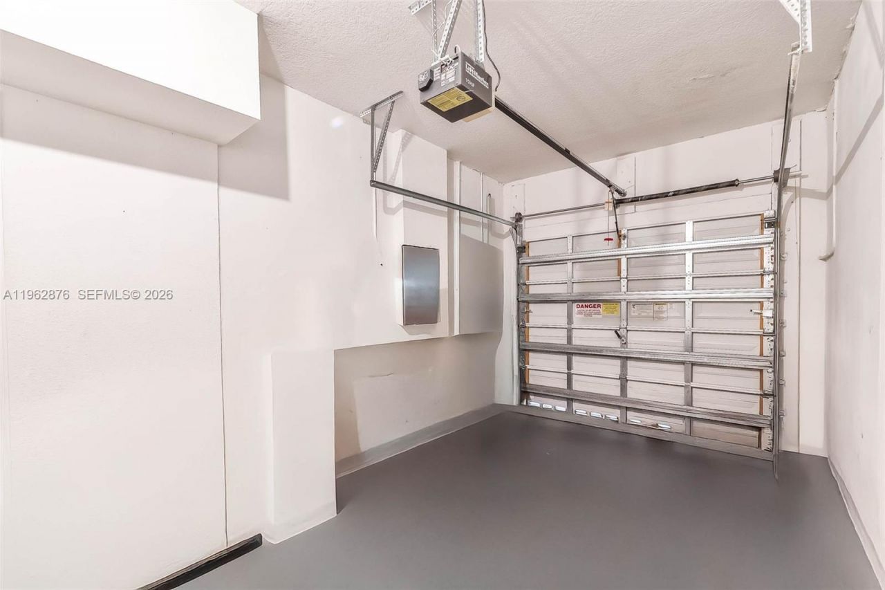 11227 NW 73rd Ter , Doral, FL 33178 Photo