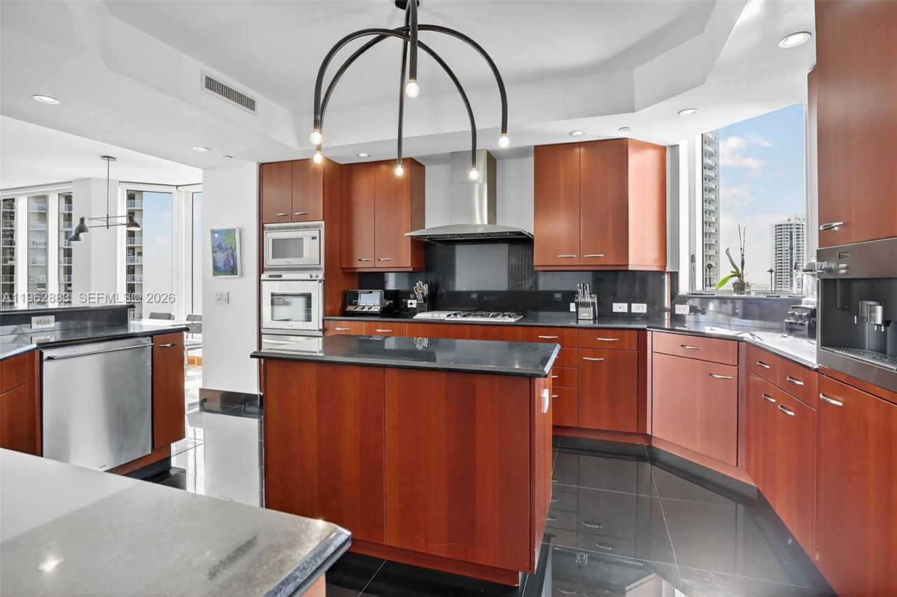 6000 Island Blvd , Unit 1208, Aventura, FL 33160 Photo