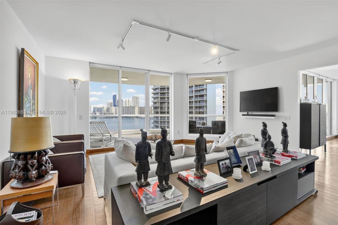 6000 Island Blvd , Unit 1208, Aventura, FL 33160 Photo