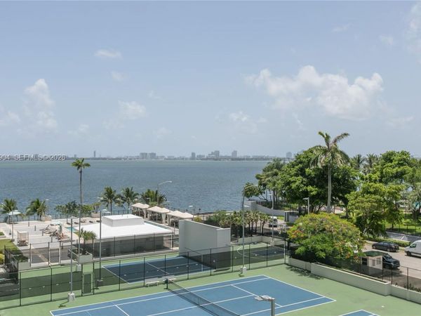 600 NE 36th St, Unit 507, Miami, FL 33137