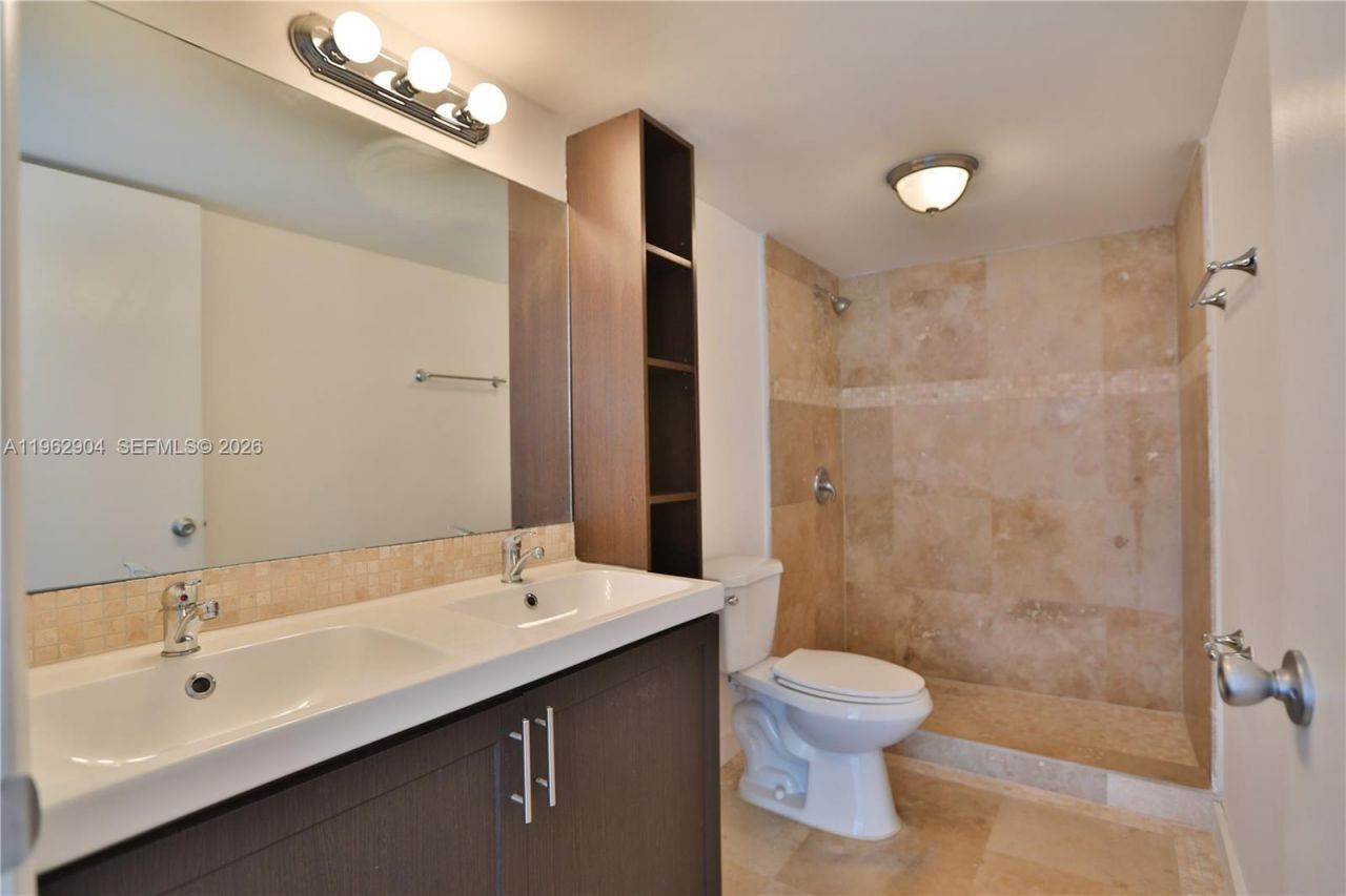 600 NE 36th St, Unit 507, Miami, FL 33137 Photo