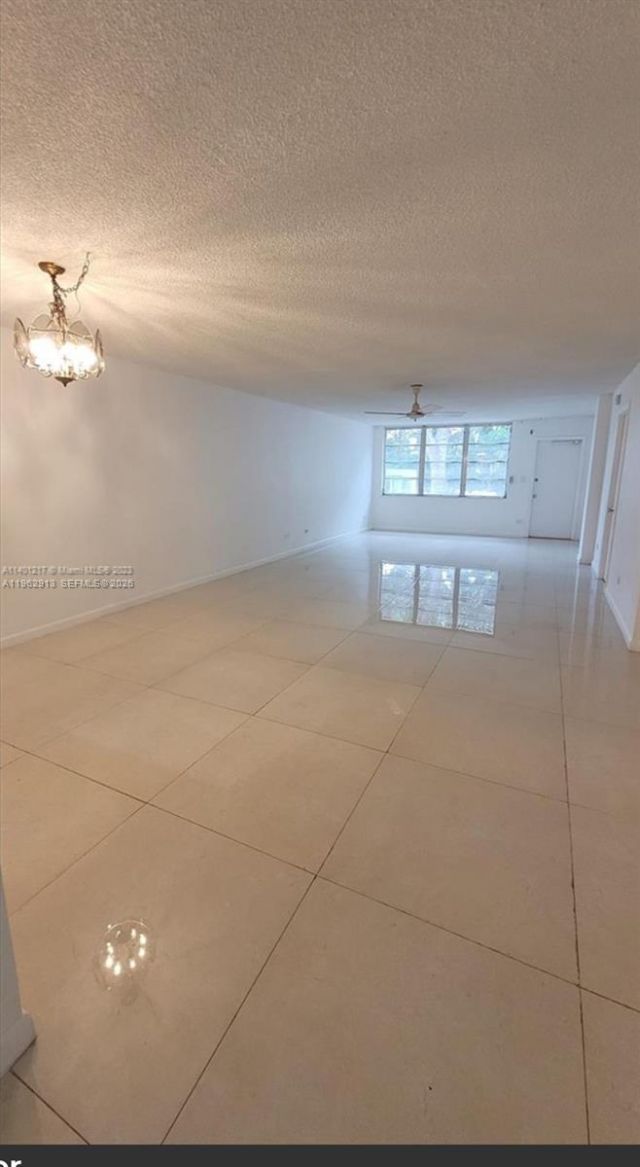 445 NE 195th St, Unit 127, Miami, FL 33179 Photo