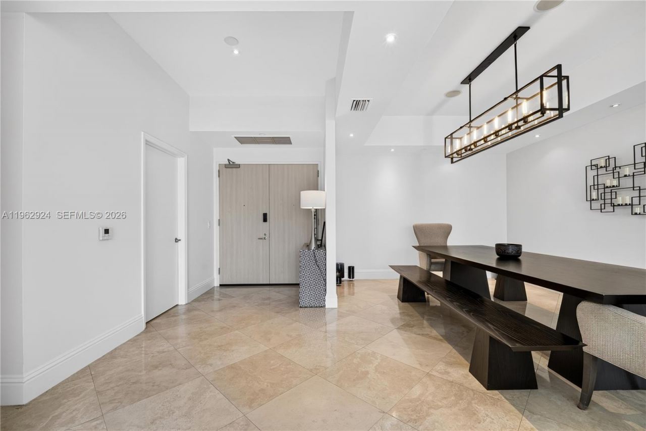 16500 Collins Ave, Unit TH-9, Sunny Isles Beach, FL 33160 Photo