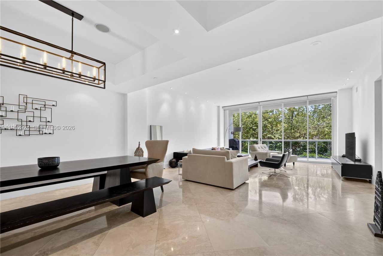 16500 Collins Ave, Unit TH-9, Sunny Isles Beach, FL 33160 Photo