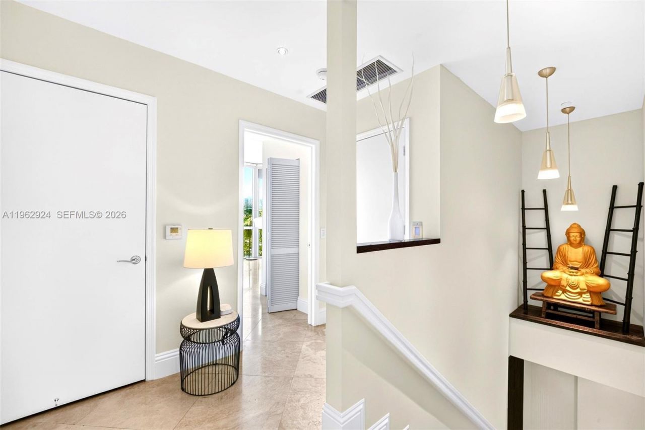 16500 Collins Ave, Unit TH-9, Sunny Isles Beach, FL 33160 Photo