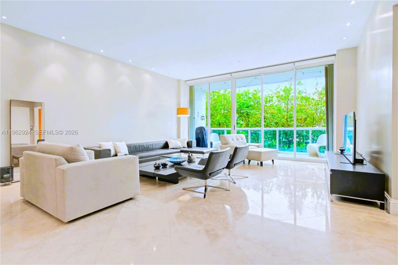 16500 Collins Ave, Unit TH-9, Sunny Isles Beach, FL 33160 Photo