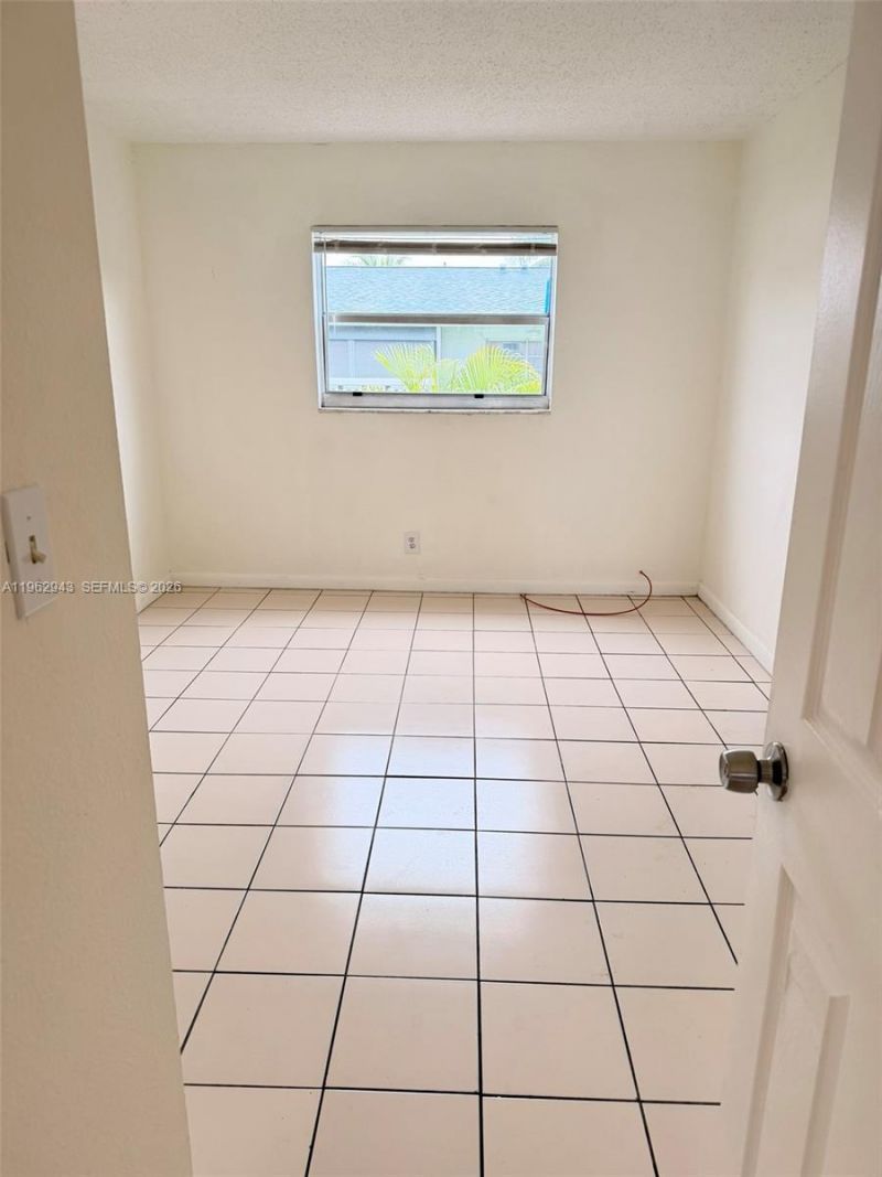 241 SE 9th Ave, Unit 206, Pompano Beach, FL 33060 Photo