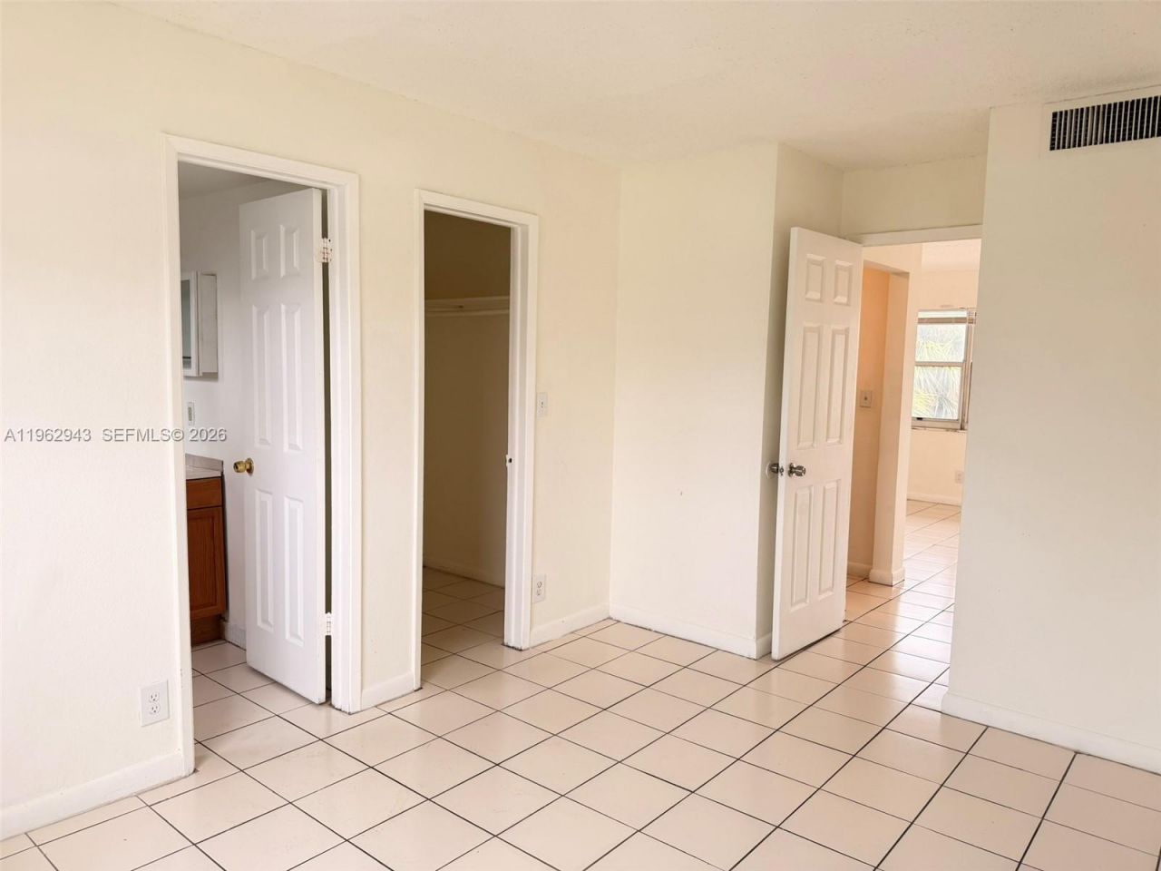 241 SE 9th Ave, Unit 206, Pompano Beach, FL 33060 Photo